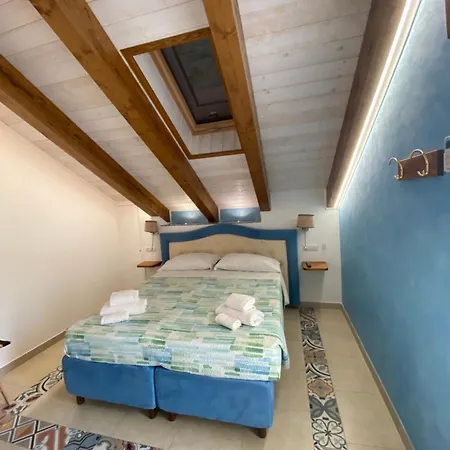 Miramare בית הארחה אג'רולה