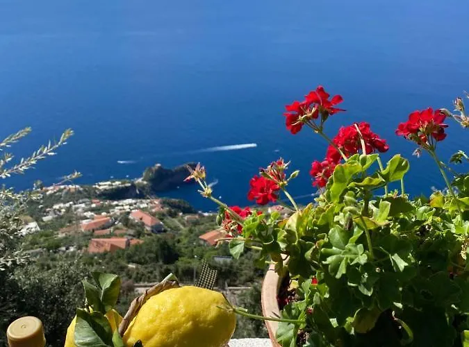 Miramare Гостевой дом Аджерола